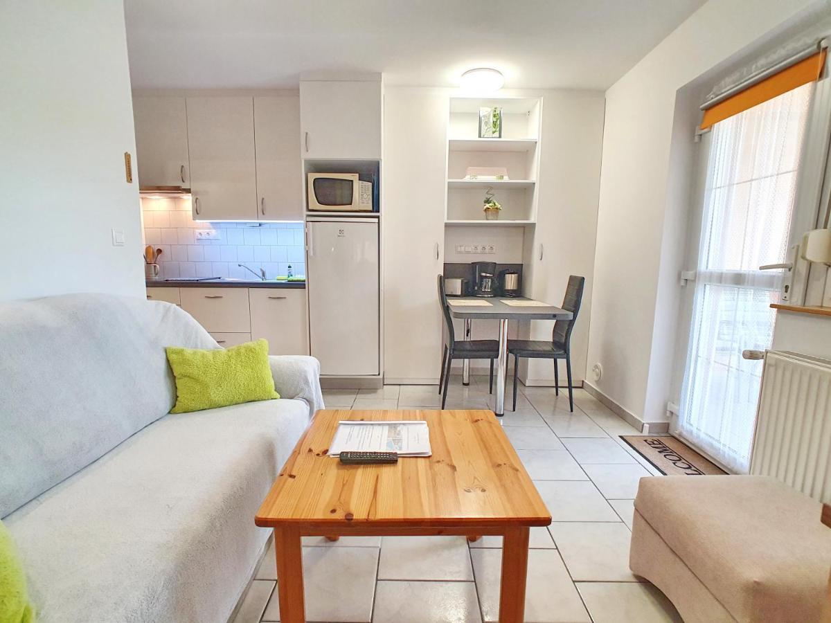 Krisztian Apartmanhaz Vonyarcvashegy Zewnętrze zdjęcie