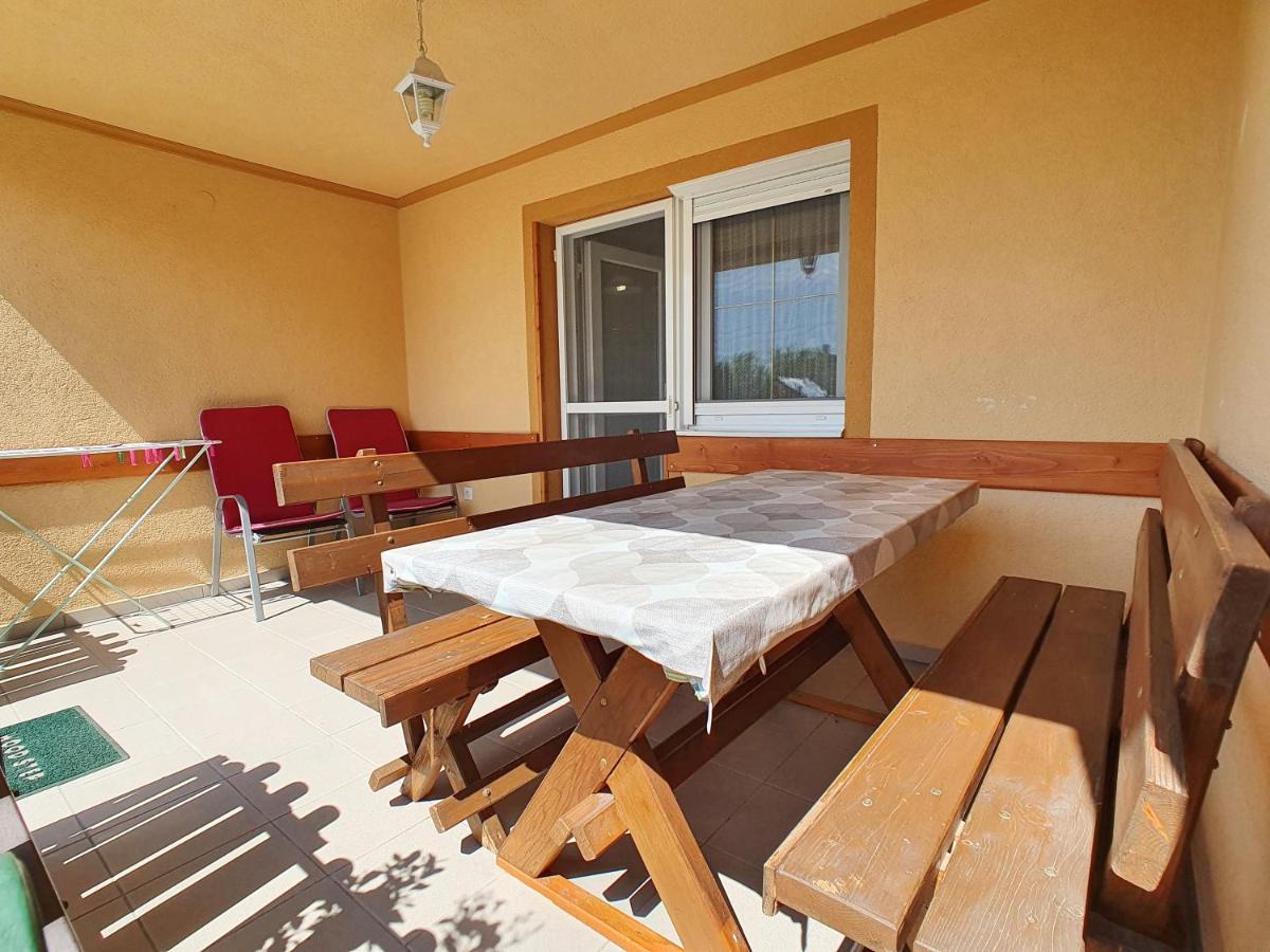 Krisztian Apartmanhaz Vonyarcvashegy Zewnętrze zdjęcie