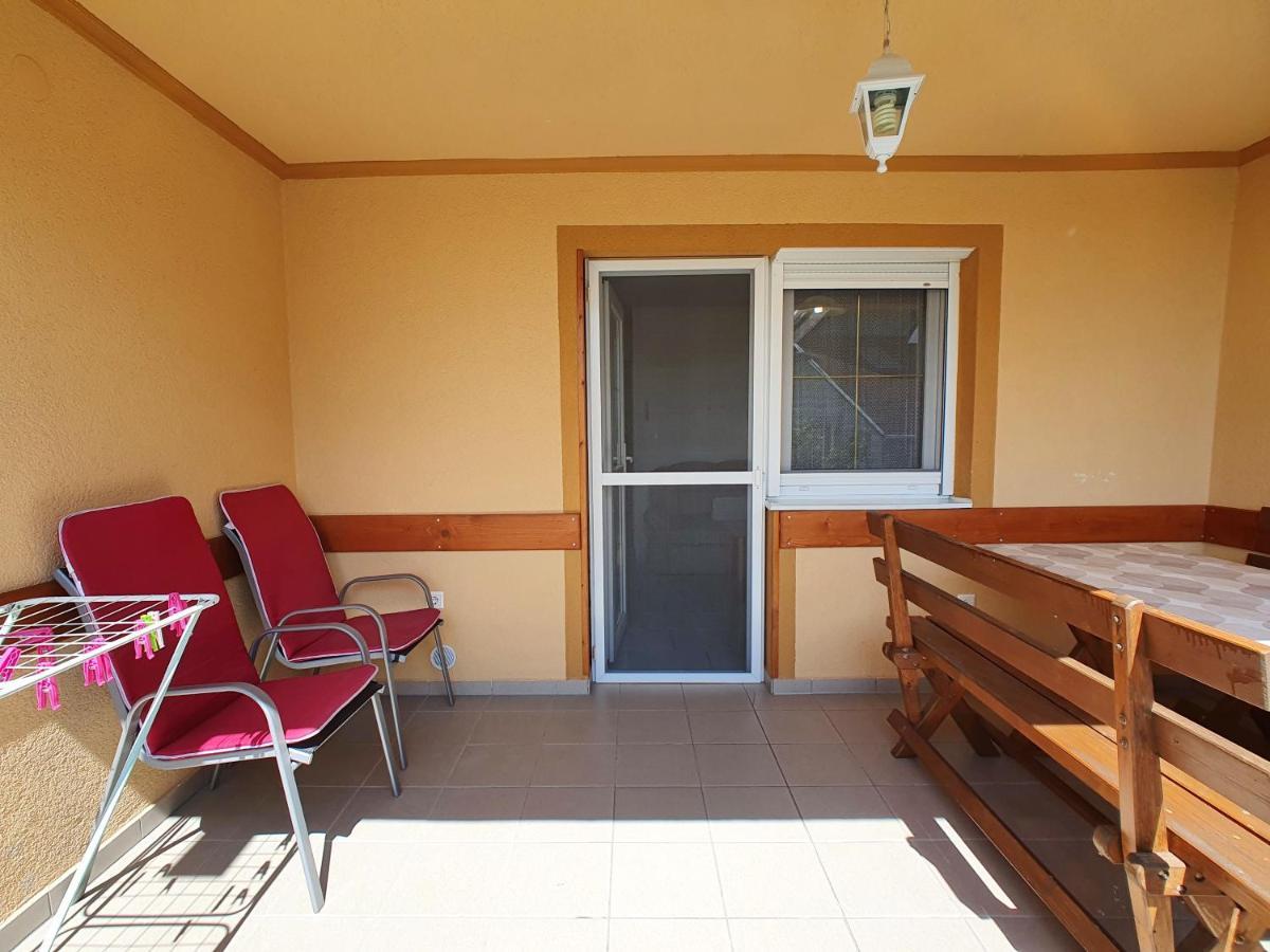 Krisztian Apartmanhaz Vonyarcvashegy Zewnętrze zdjęcie